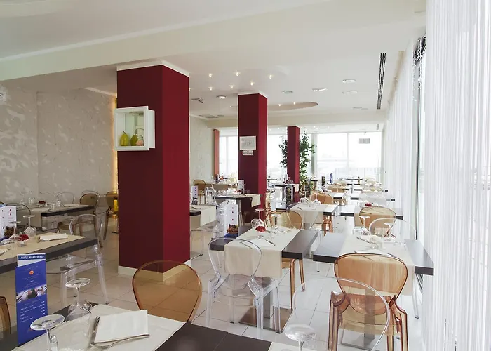 特米那尔温泉皇宫酒店 酒店