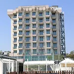 Terminal Palace & Hotel