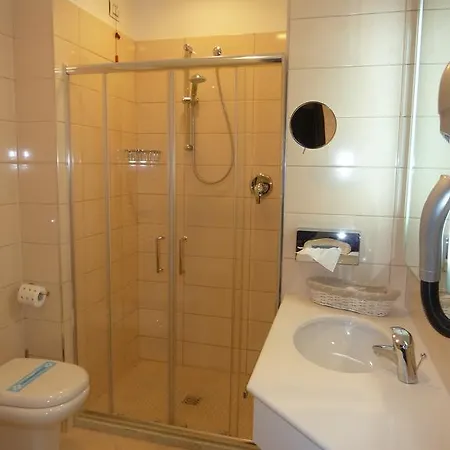 Terminal Palace & Hotel 4*