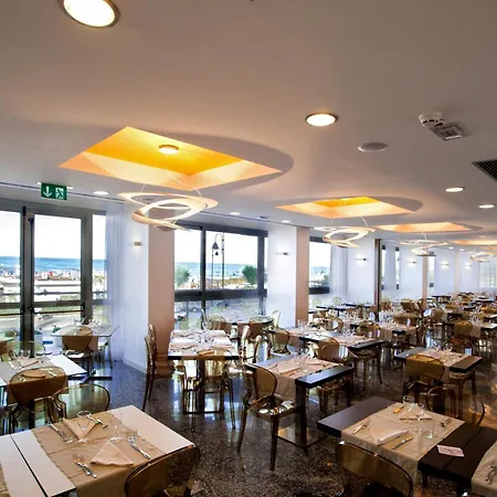 Hotel Terminal Palace & 4*