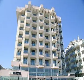 Hotel Terminal Palace &