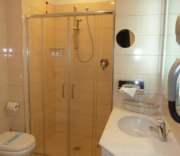 Terminal Palace & Hotel 4*