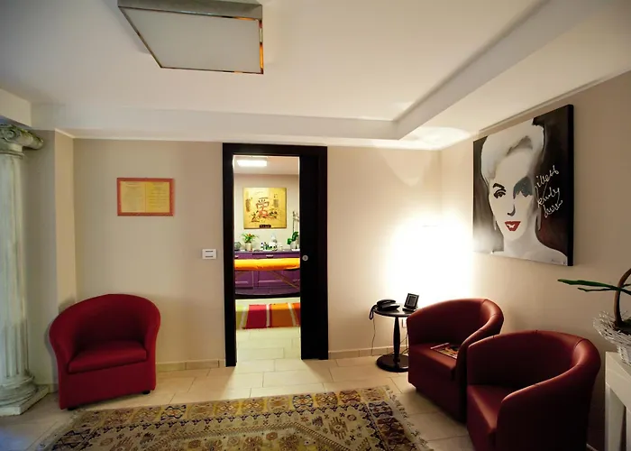 Hotel Terminal Palace &