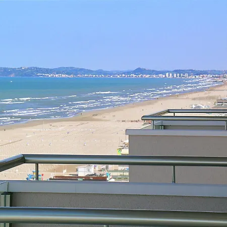 Terminal Palace & ホテル