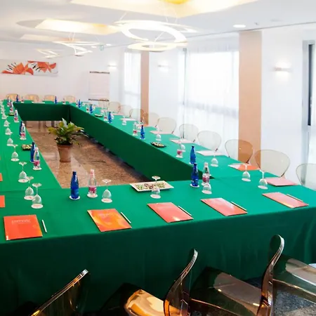 Hotel Terminal Palace &